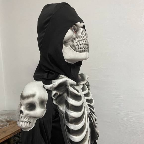 Skeleton Ghoul Bones and Mask Child Costume - Picture 3 of 5